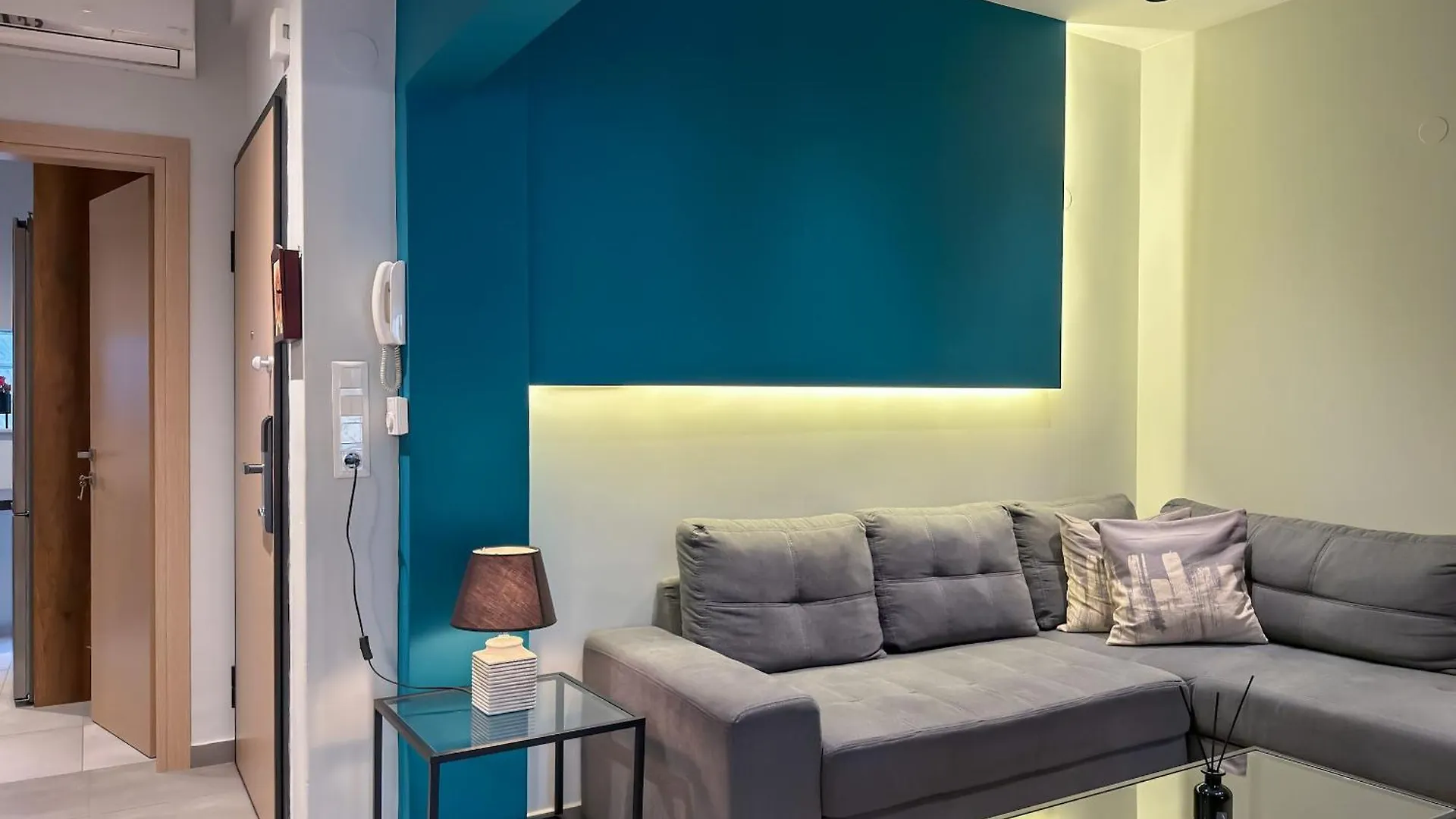 Luxury Downtown Apartment D4 سالونيك